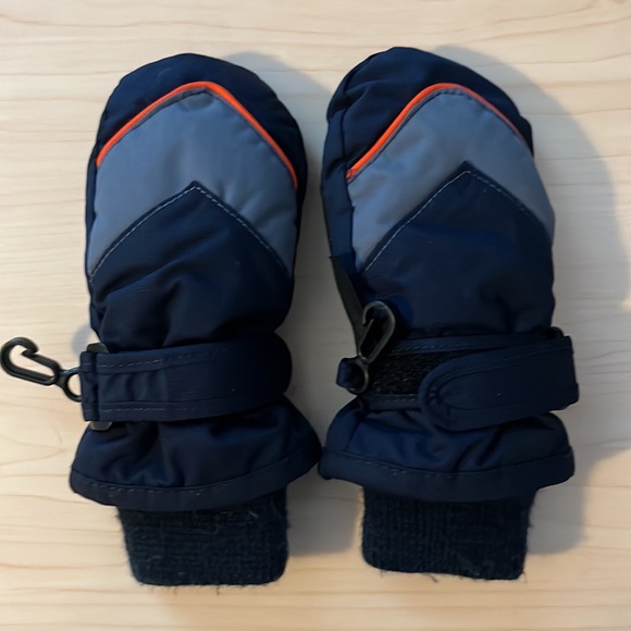 Wed’ze hat (Decathlon) and Place mittens for baby - Picture 7 of 8